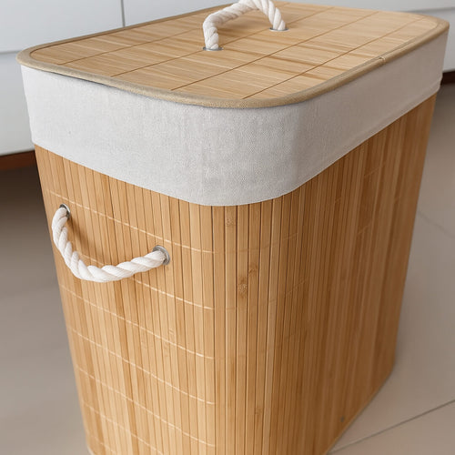 Organizador de roupas sujas em bambu natural com forro de tecido branco

