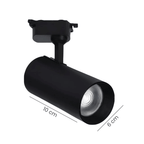 Close do spot com lente de foco e acabamento fosco

